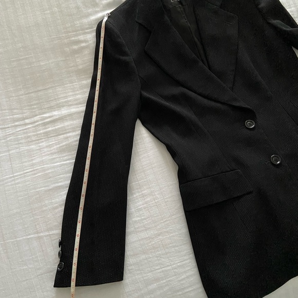 Like New Black& White Striped Dress Suit 2pcs ( jacket and skirt) - Picture 7 of 16